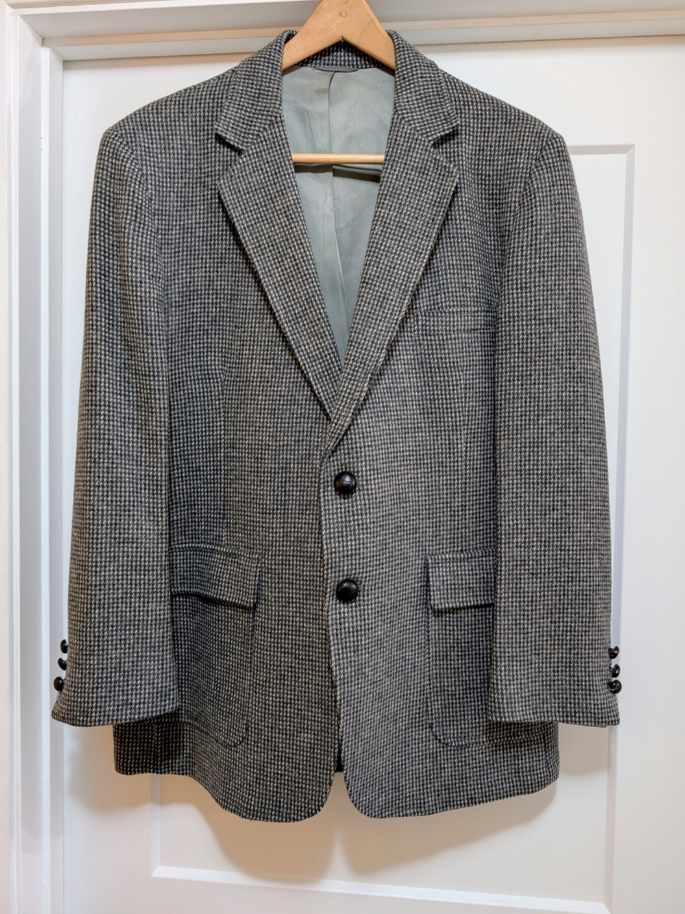 Men's Gray Houndstooth Two-Button Blazer Sport Coat